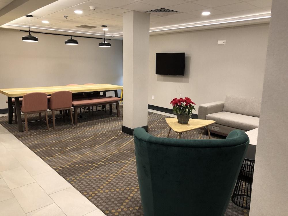 Holiday Inn Cleveland By Ihg Exterior photo